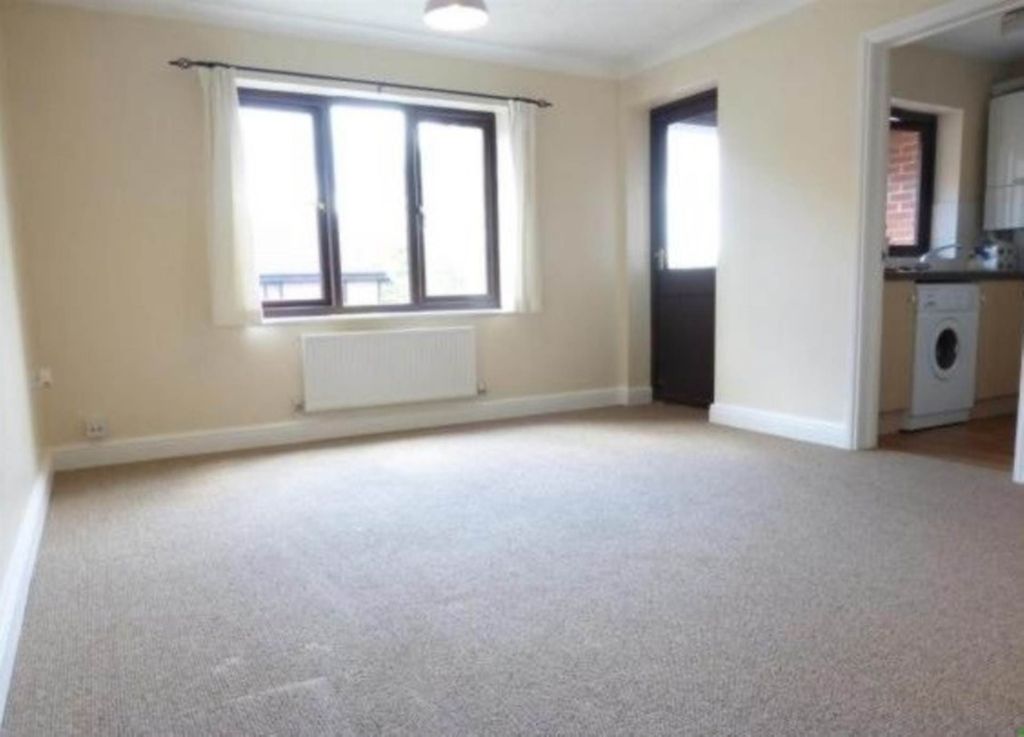 Property photo 3 of 7