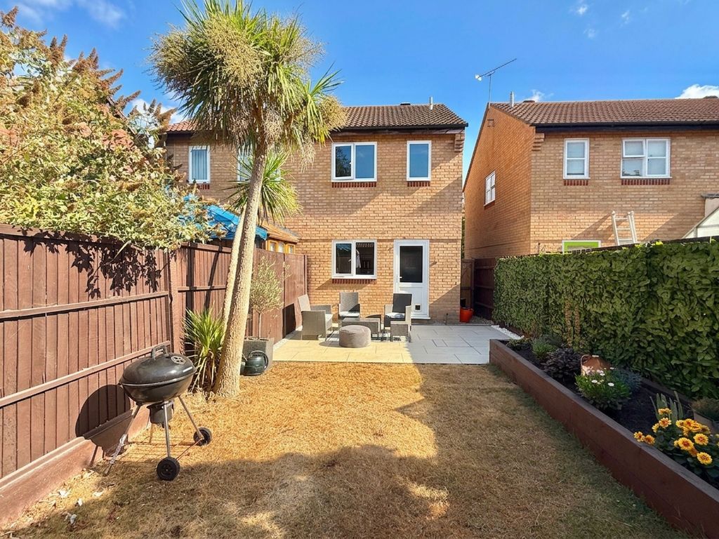 Property photo 2 of 13