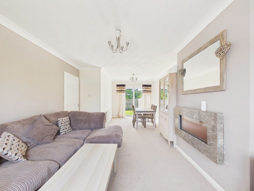 Property photo 3 of 16 5105016