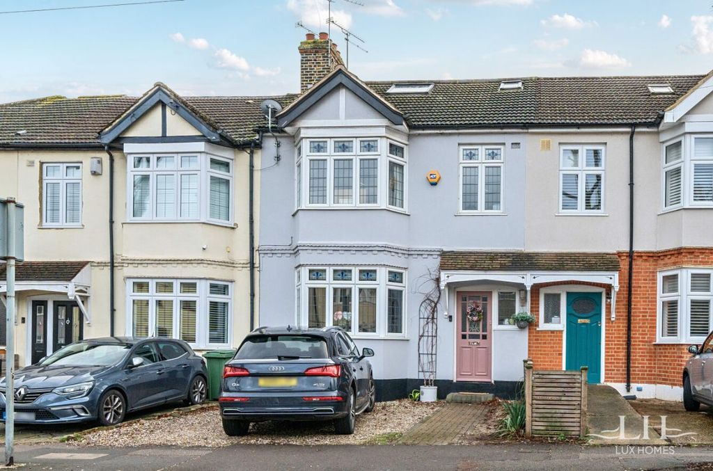 Property photo 2 of 19