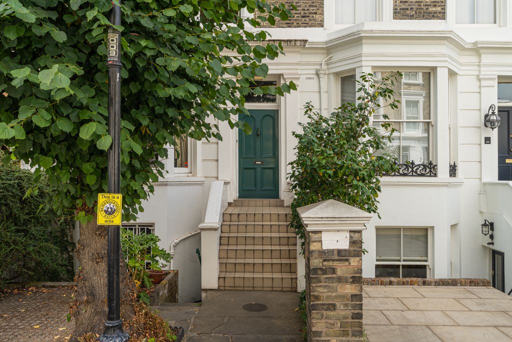 Property photo 2 of 11