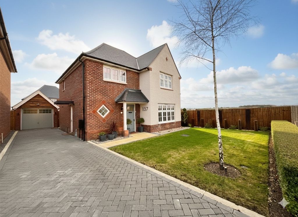 Property photo 1 of 27 4697760