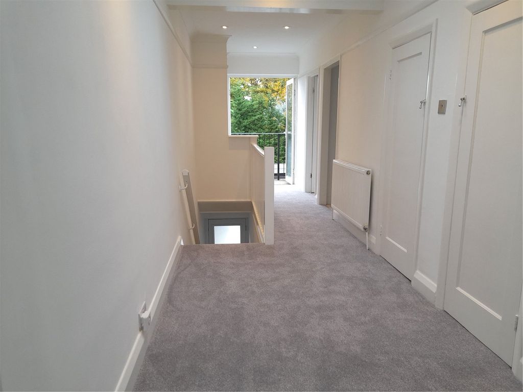 Property photo 3 of 9 Picture No. 15