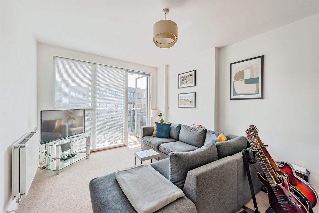 Property photo 3 of 9