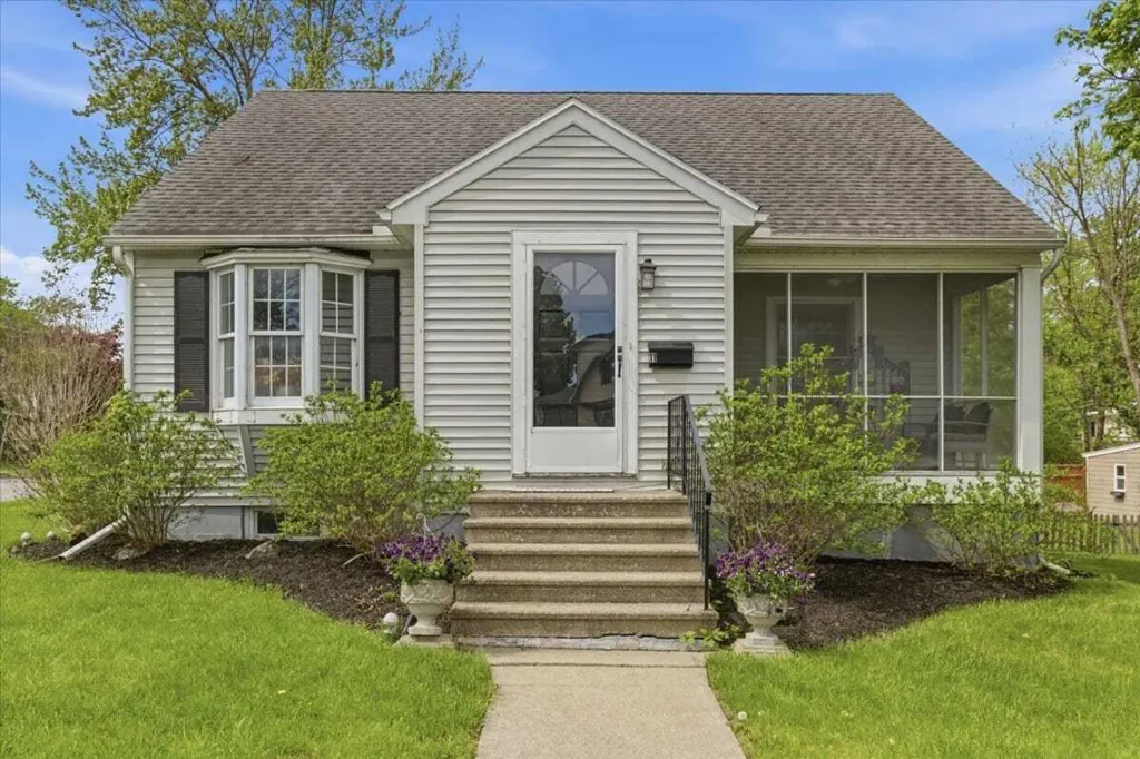 Property photo 1 of 31
