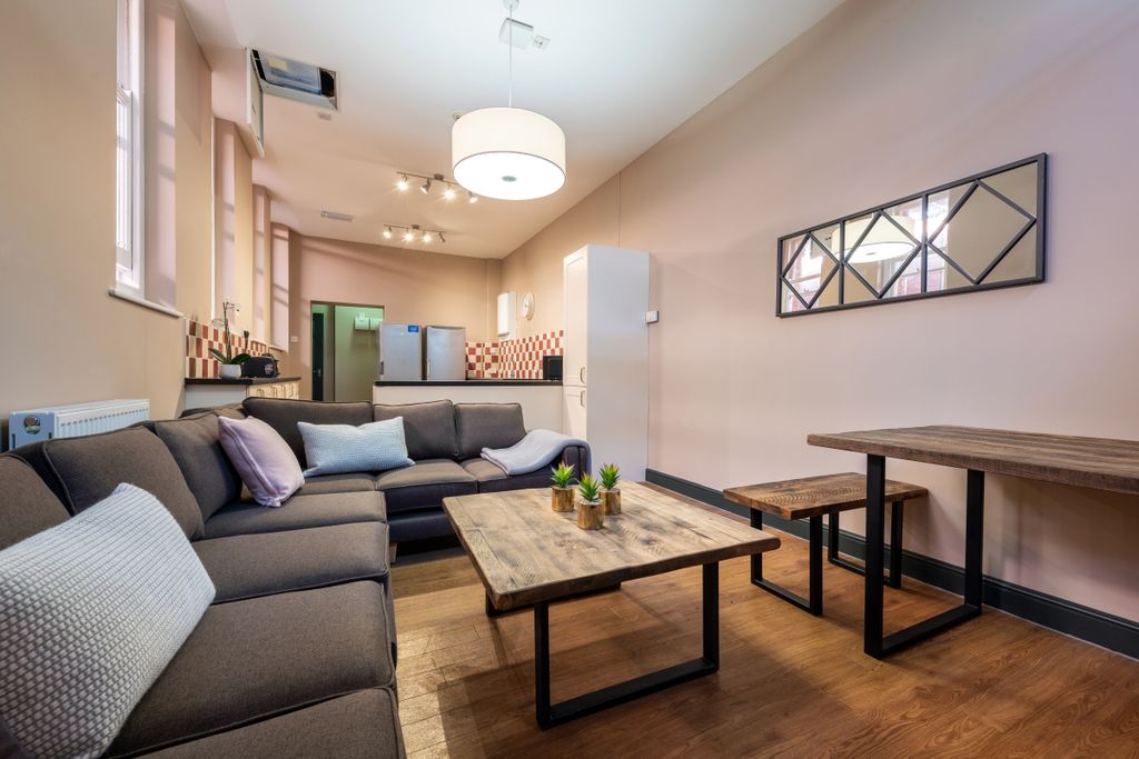 Property photo 1 of 23 Photo 0