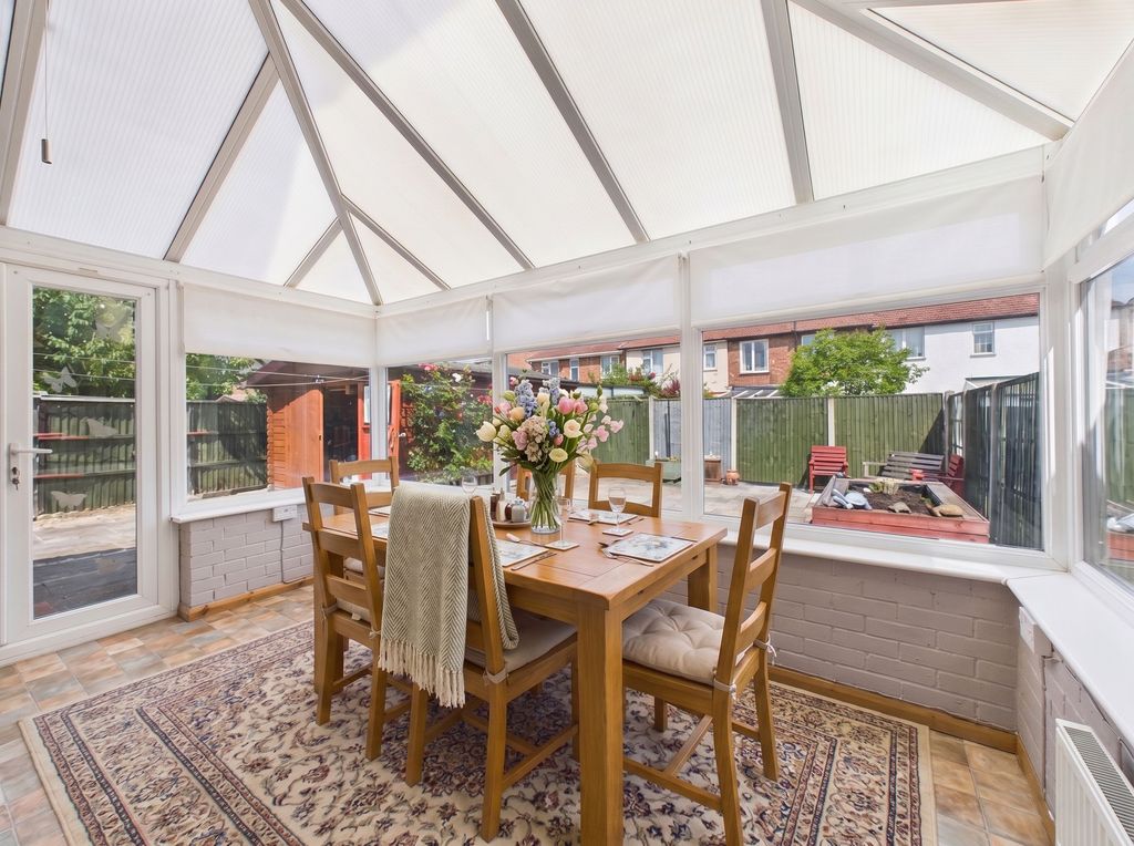 Property photo 3 of 17 Conservatory (Virtually Furnished)