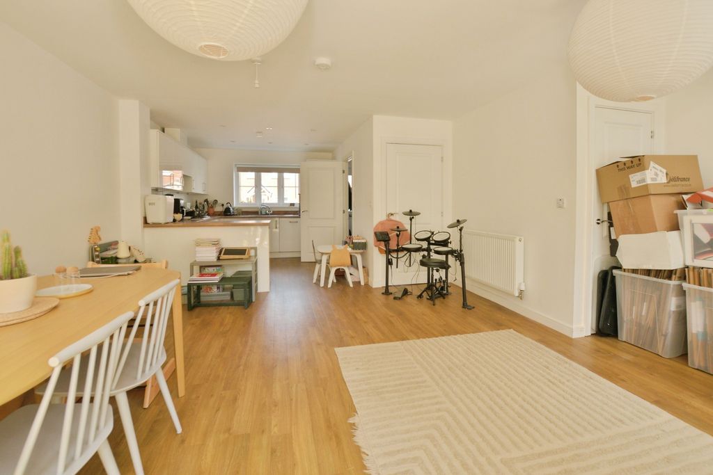 Property photo 2 of 18 Open Plan Living
