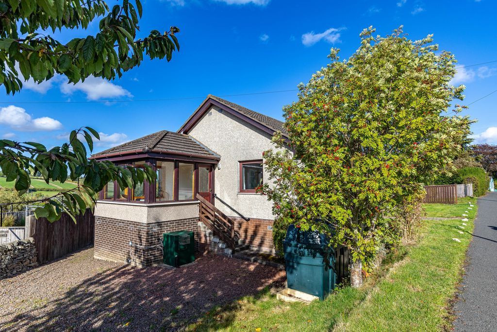 Property photo 3 of 34 To Side