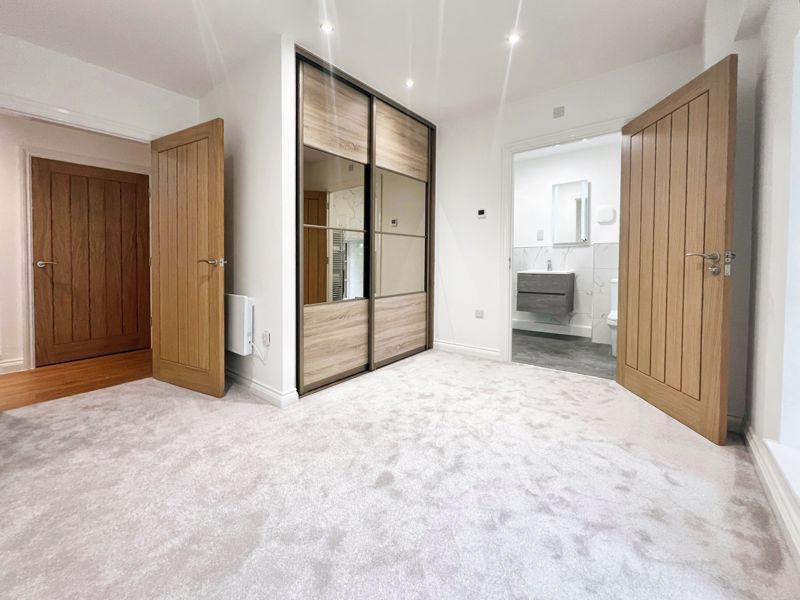 Property photo 3 of 12 Photo 11