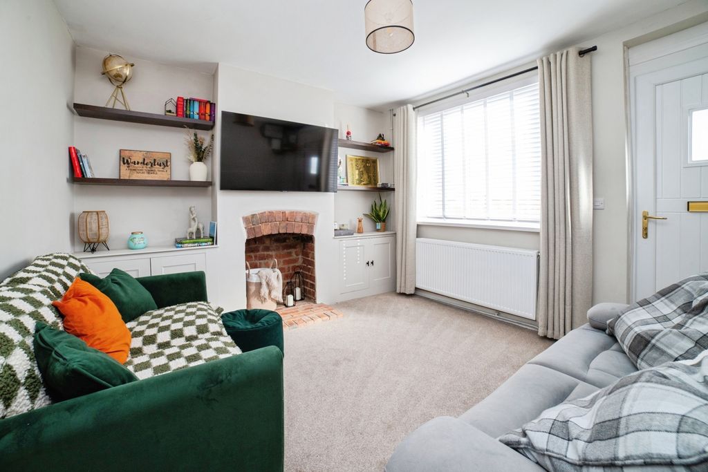 Property photo 3 of 16 Pbox-Img.Jpg