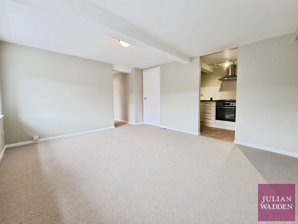 Property photo 2 of 11 Picture No. 13