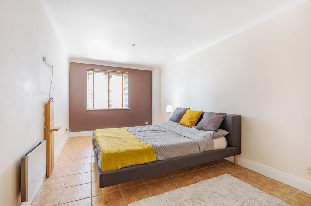 Property photo 3 of 28 840452 (15)