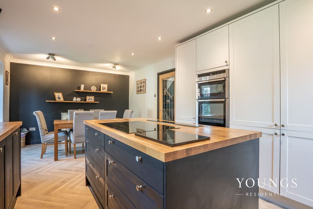 Property photo 3 of 30