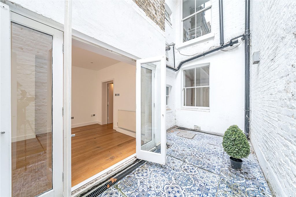 Property photo 3 of 18 Picture No. 40