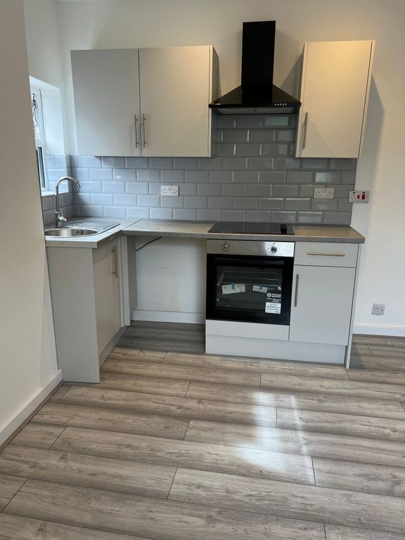 Property photo 1 of 3