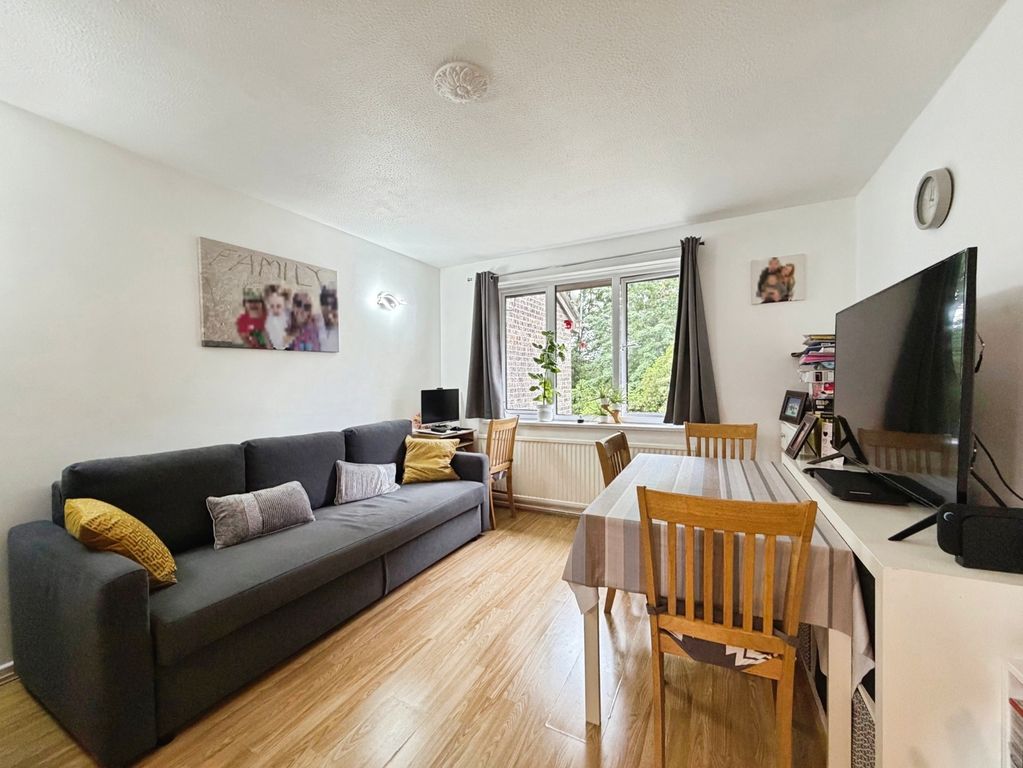 Property photo 3 of 12 Pbox-Img.Jpg