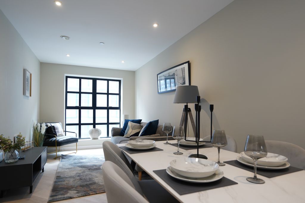 Property photo 1 of 10 View