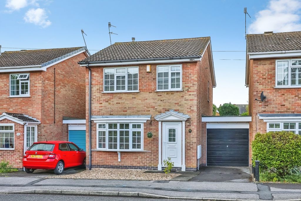 Property photo 1 of 17 Pbox-Img.Jpg