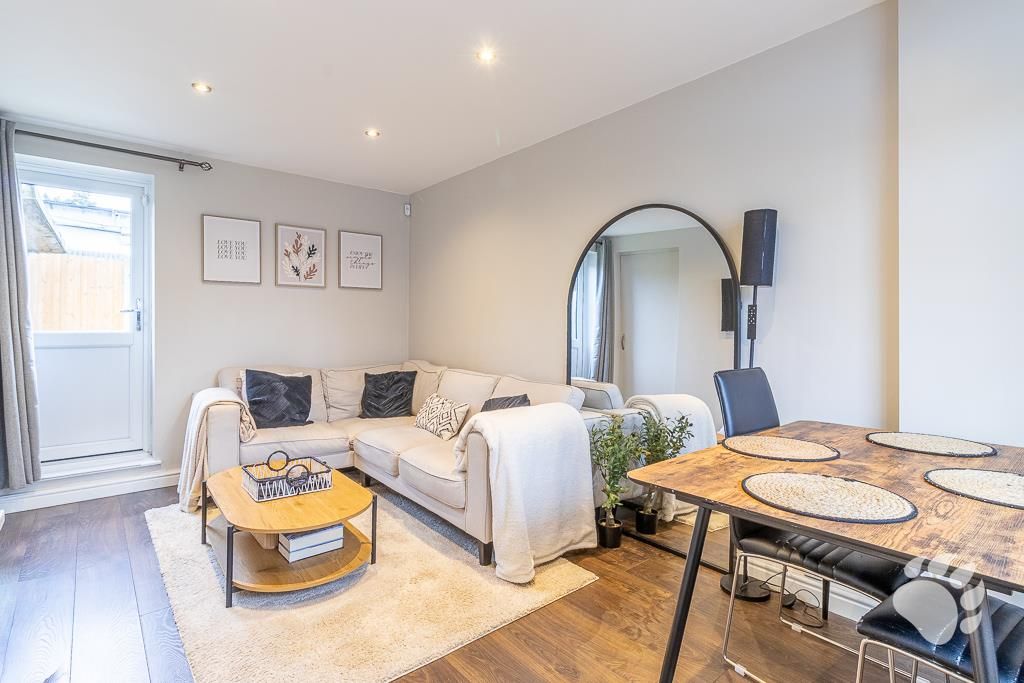 Property photo 2 of 19 Living Room