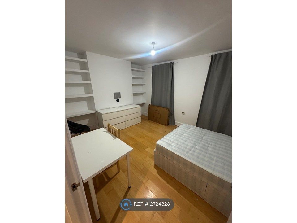 Property photo 1 of 13 Master Bedroom