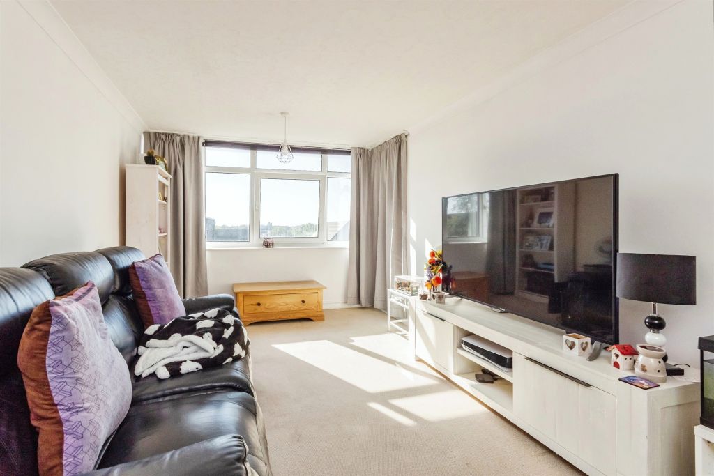 Property photo 3 of 20