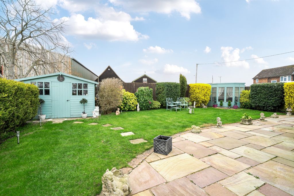 Property photo 2 of 21