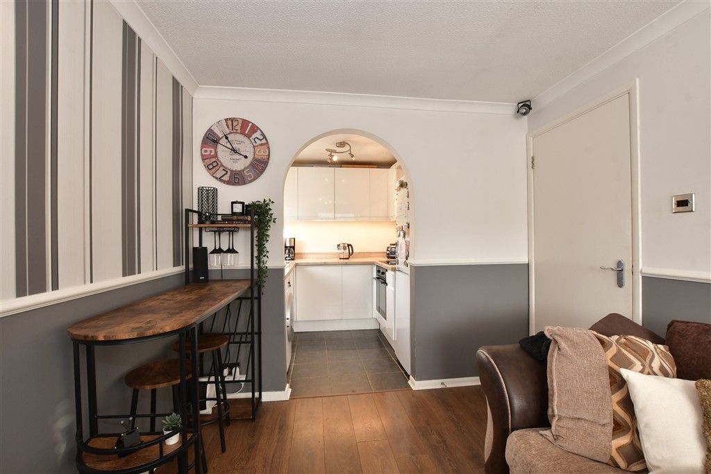 Property photo 1 of 8 Living Room