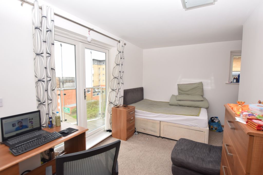 Property photo 3 of 7