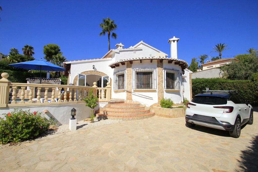 Property photo 3 of 39