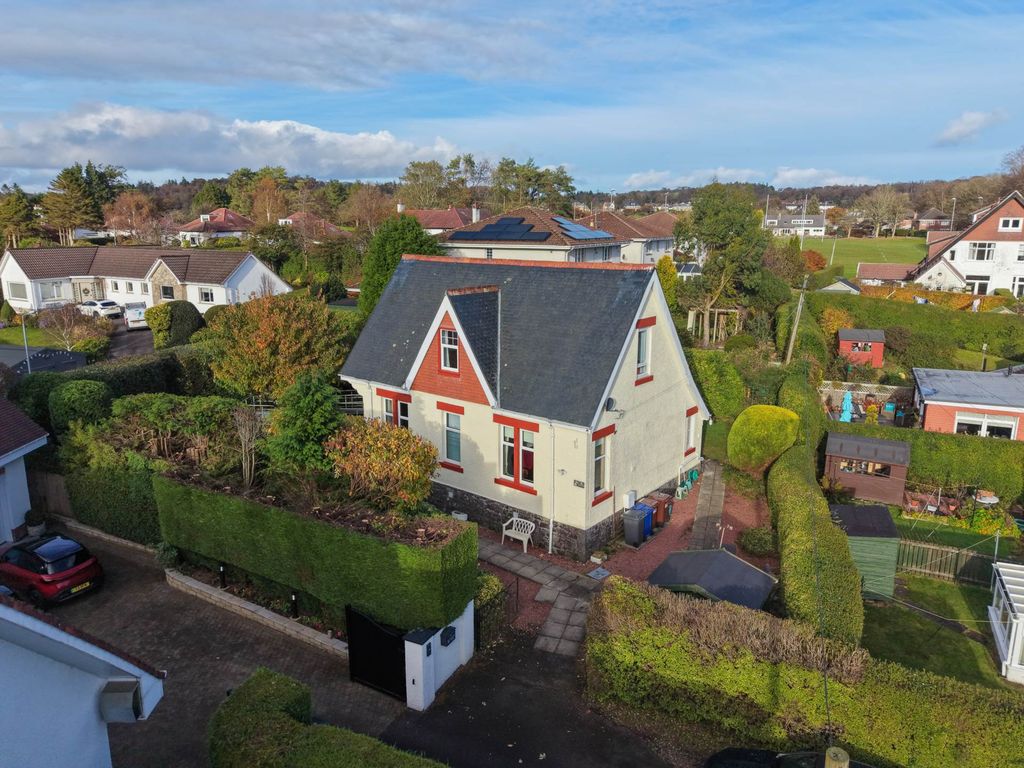 Property photo 2 of 23