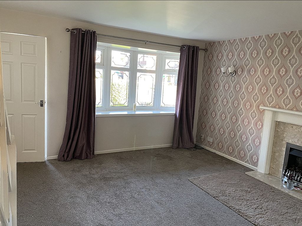 Property photo 3 of 12 Img_1030