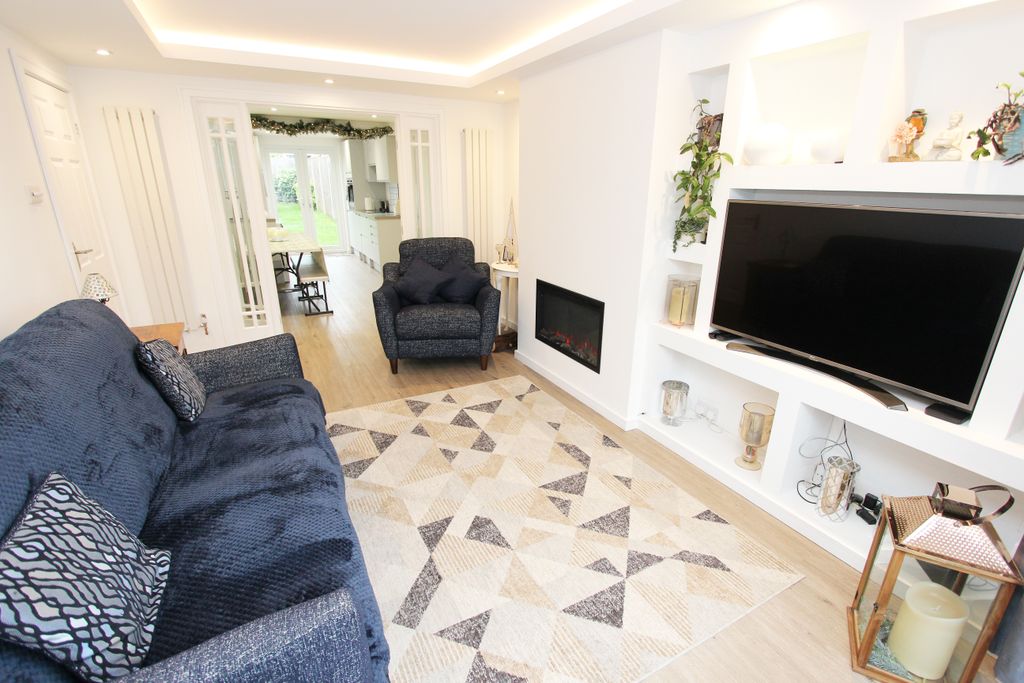 Property photo 3 of 19 Img_3412A