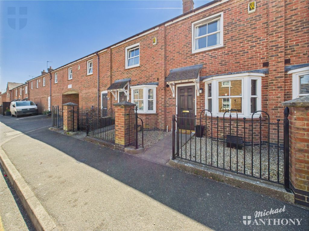 Property photo 1 of 11 Cam03852G0-Pr0281-Still027
