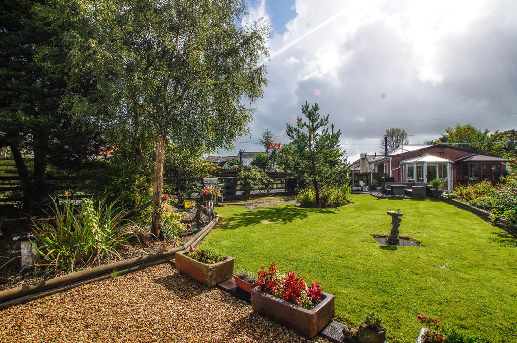 Property photo 1 of 20 Rear Garden