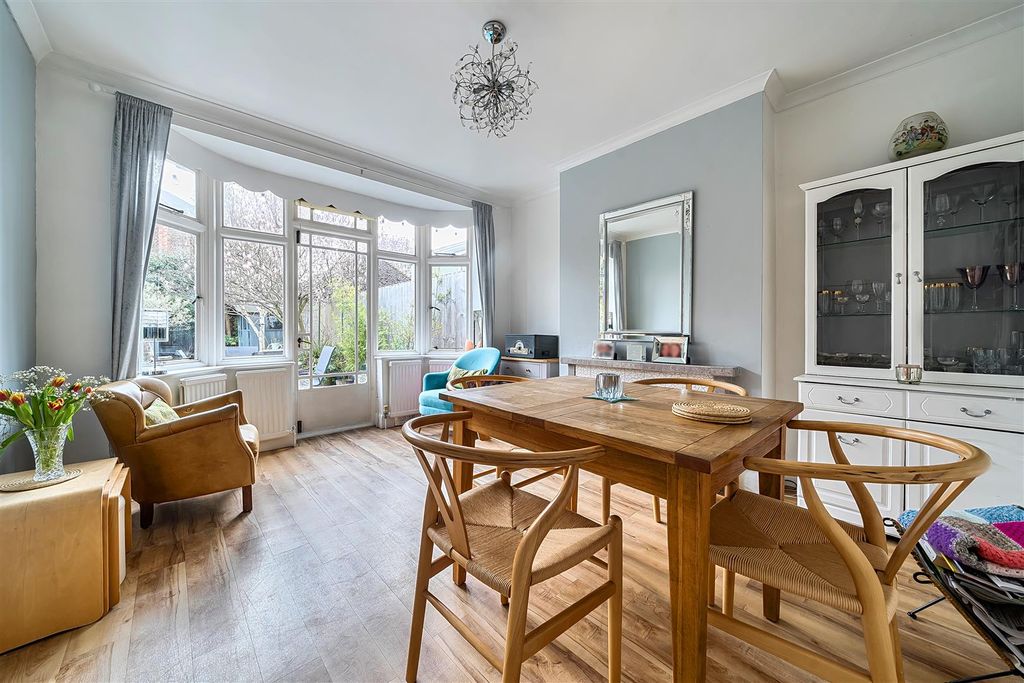 Property photo 3 of 21 11-69Aedc85Be2F3-1424076-19cd3066A2015.Jpg