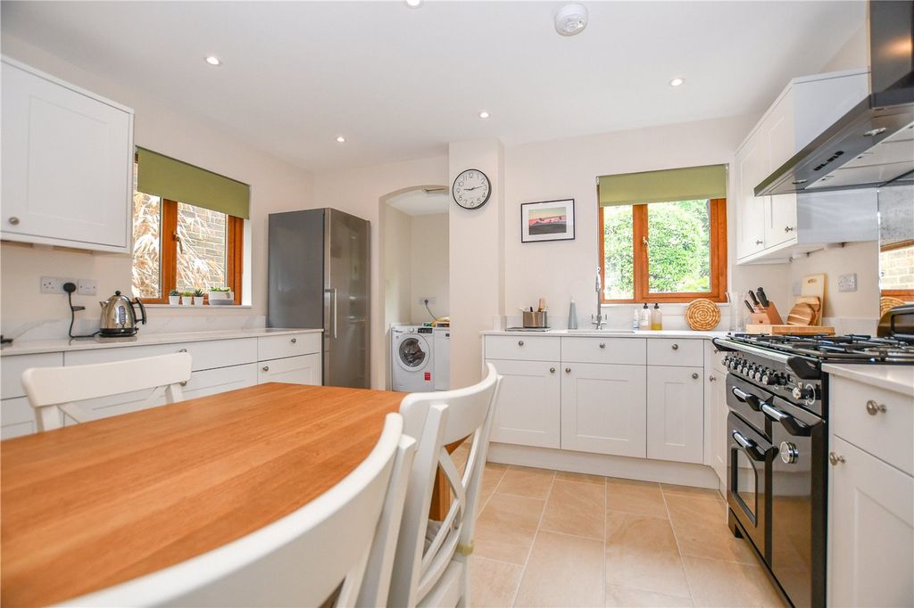 Property photo 3 of 18 Picture No. 07