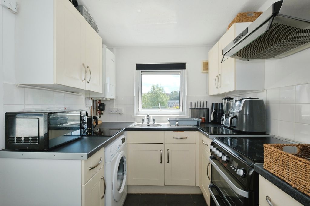 Property photo 2 of 15 Pbox-Img.Jpg