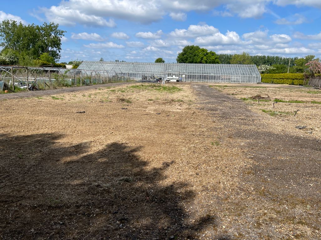 Property photo 1 of 3