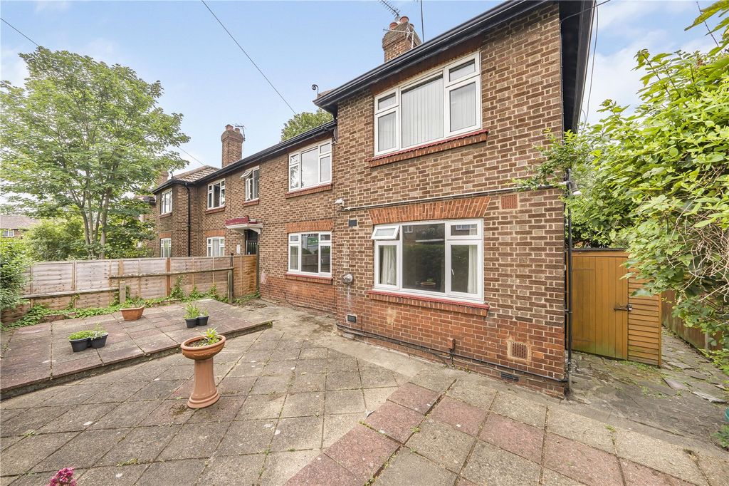 Property photo 1 of 15 Picture No. 02