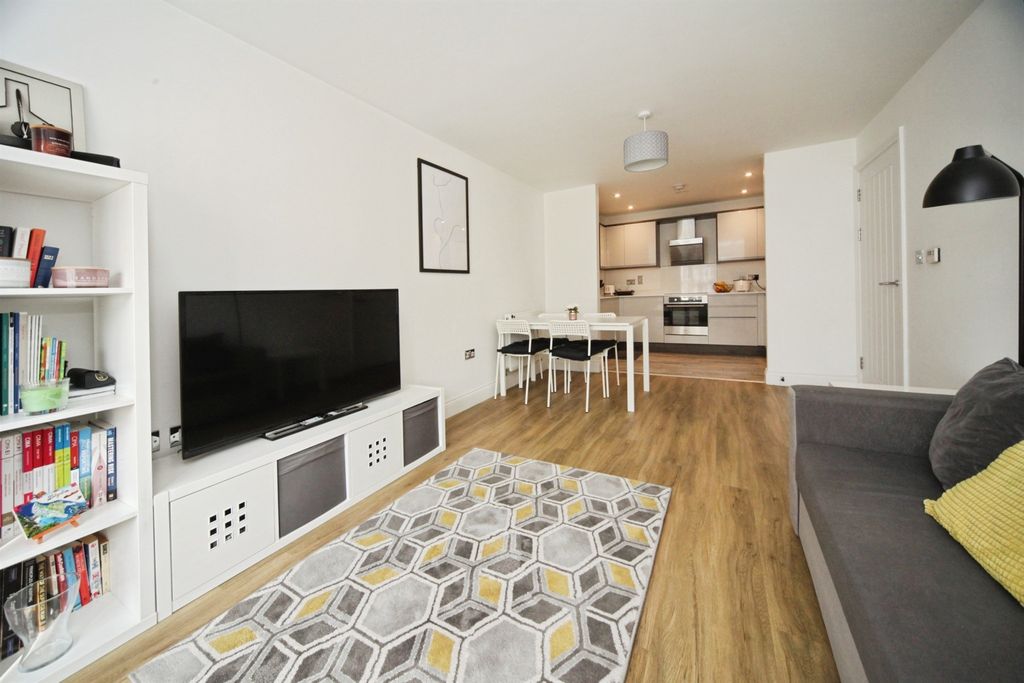 Property photo 2 of 12