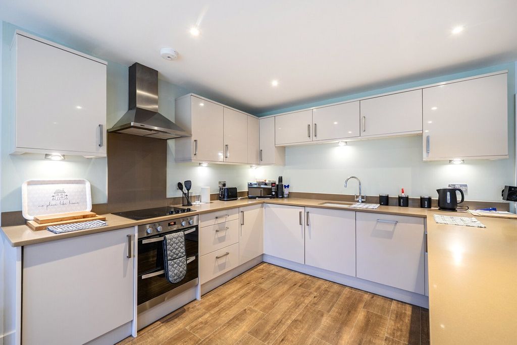 Property photo 3 of 10 Picture No. 20