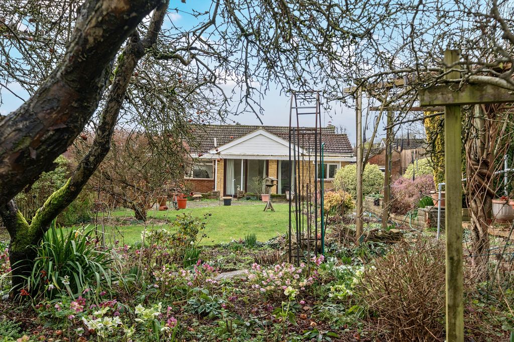 Property photo 1 of 9