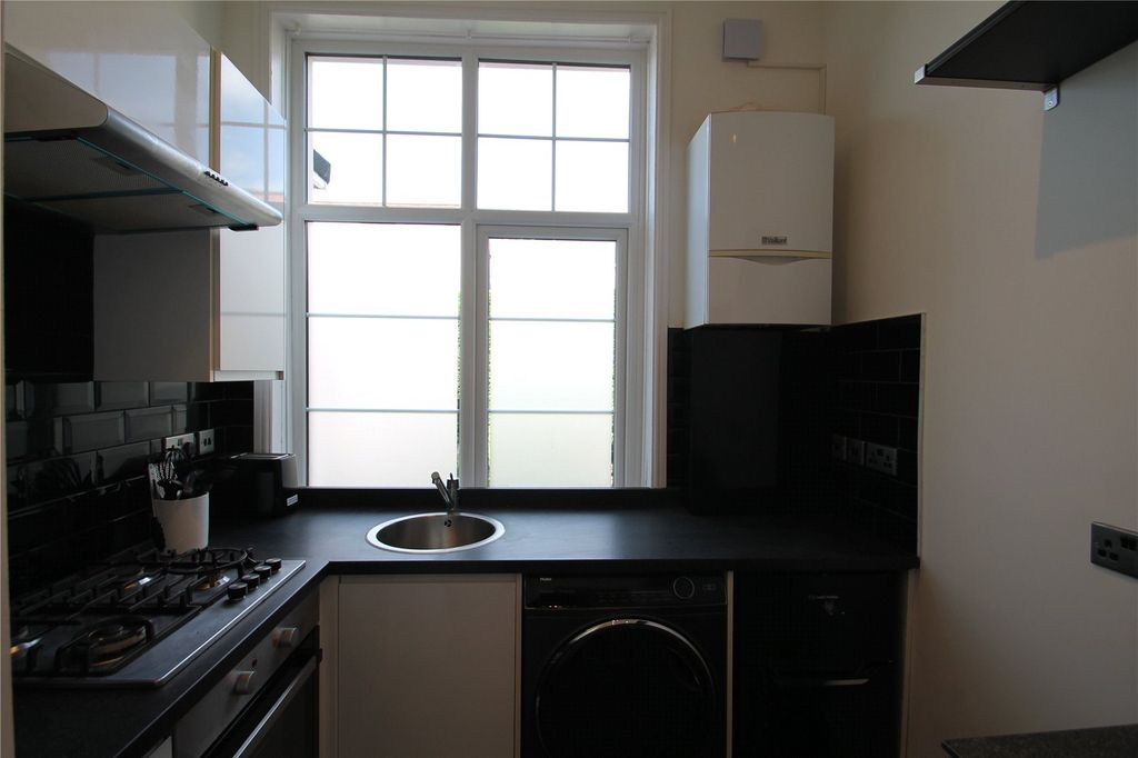 Property photo 2 of 15 Picture No. 02