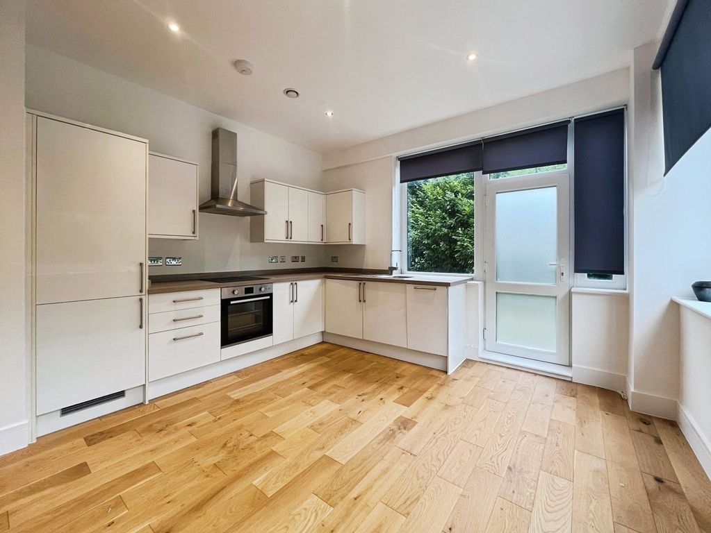 Property photo 2 of 12 Pbox-Img.Jpg
