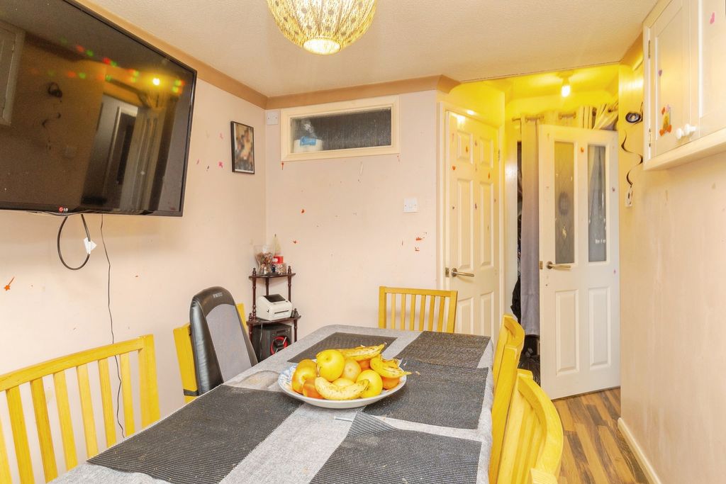 Property photo 2 of 4 Pbox-Img.Jpg