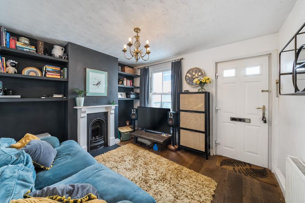 Property photo 3 of 14
