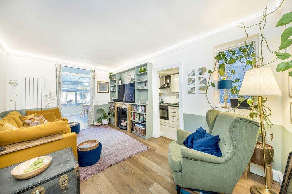 Property photo 2 of 7