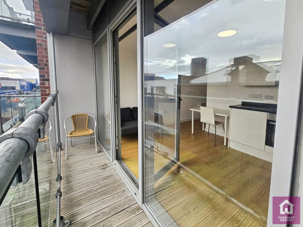 Property photo 2 of 12 Picture No. 18