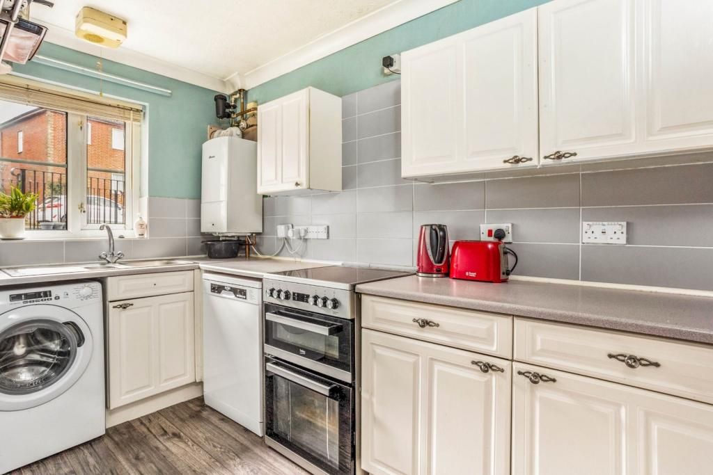 Property photo 3 of 8